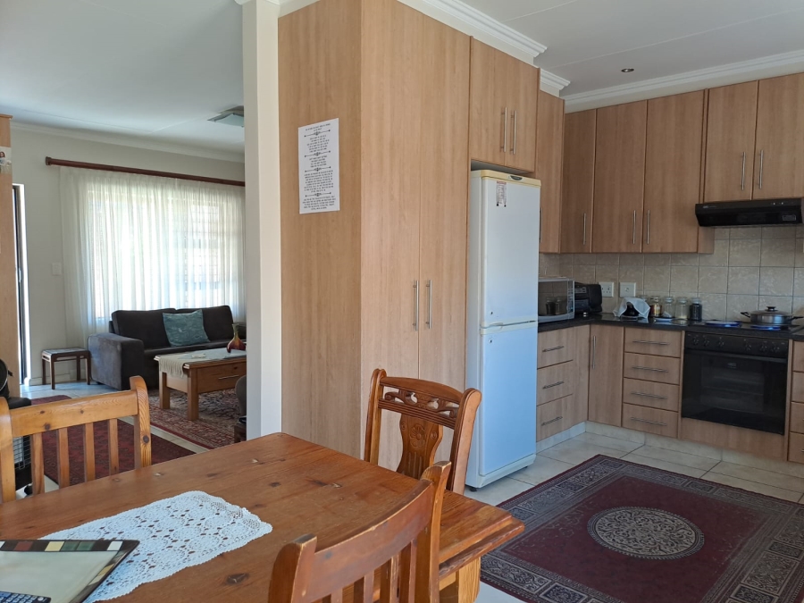 2 Bedroom Property for Sale in Dormehls Drift Western Cape